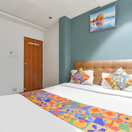Fabhotel Nidhivan, Udhna Junction Surat Eksteriør bilde