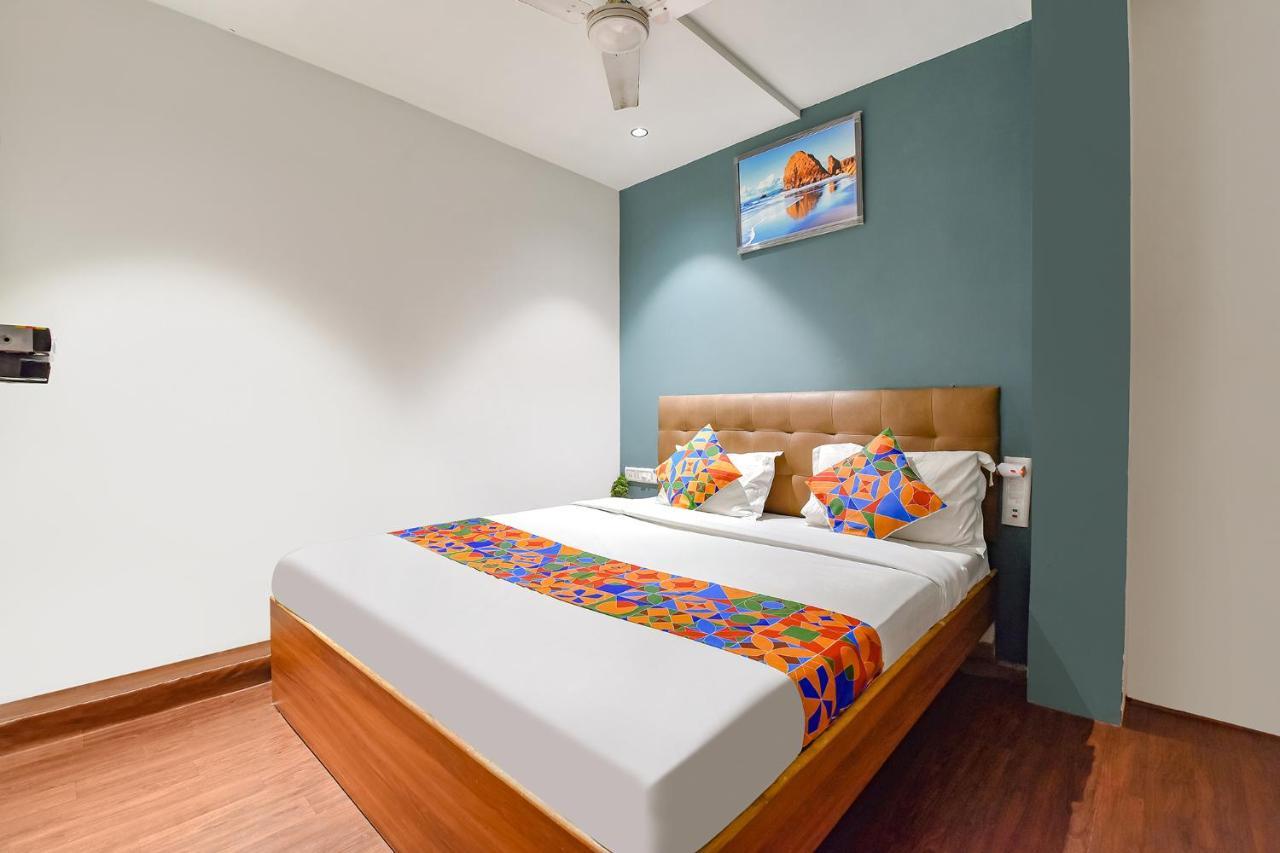 Fabhotel Nidhivan, Udhna Junction Surat Eksteriør bilde