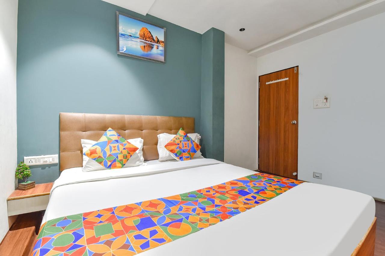 Fabhotel Nidhivan, Udhna Junction Surat Eksteriør bilde
