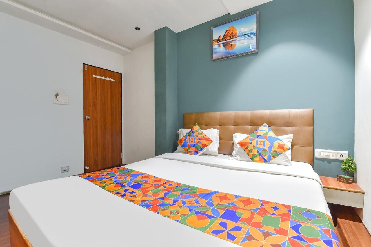 Fabhotel Nidhivan, Udhna Junction Surat Eksteriør bilde