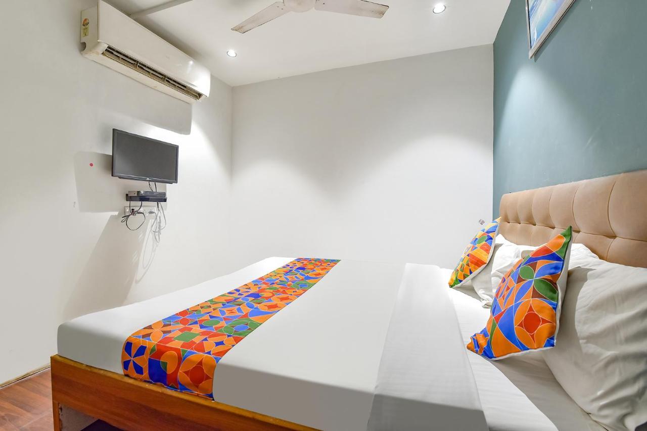 Fabhotel Nidhivan, Udhna Junction Surat Eksteriør bilde